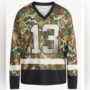 BRAND NEW No Boundaries Hockey Jersey Style Shirt with Long Sleeves